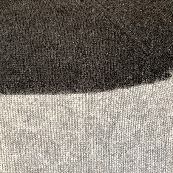 Apt 9 cashmere front stripe sweater. - Picture 4 of 4